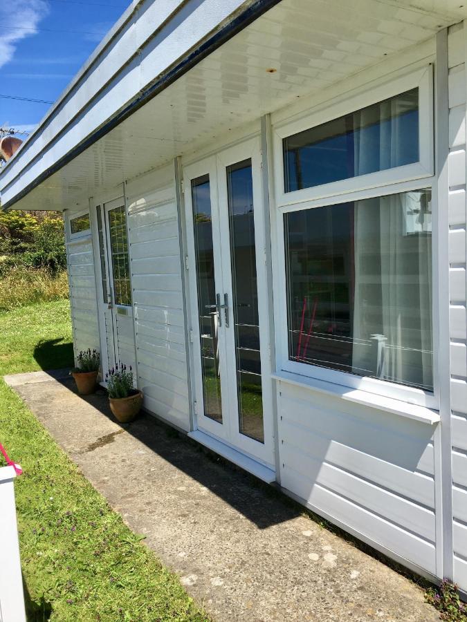 Coastal Cabin Chalet Roch Экстерьер фото